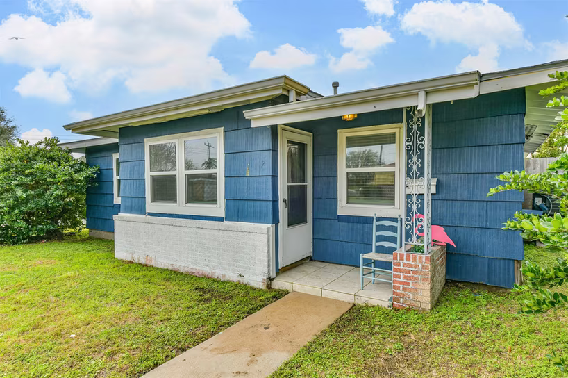 Photo 2 of 7 Gulf Lane, Galveston, TX
