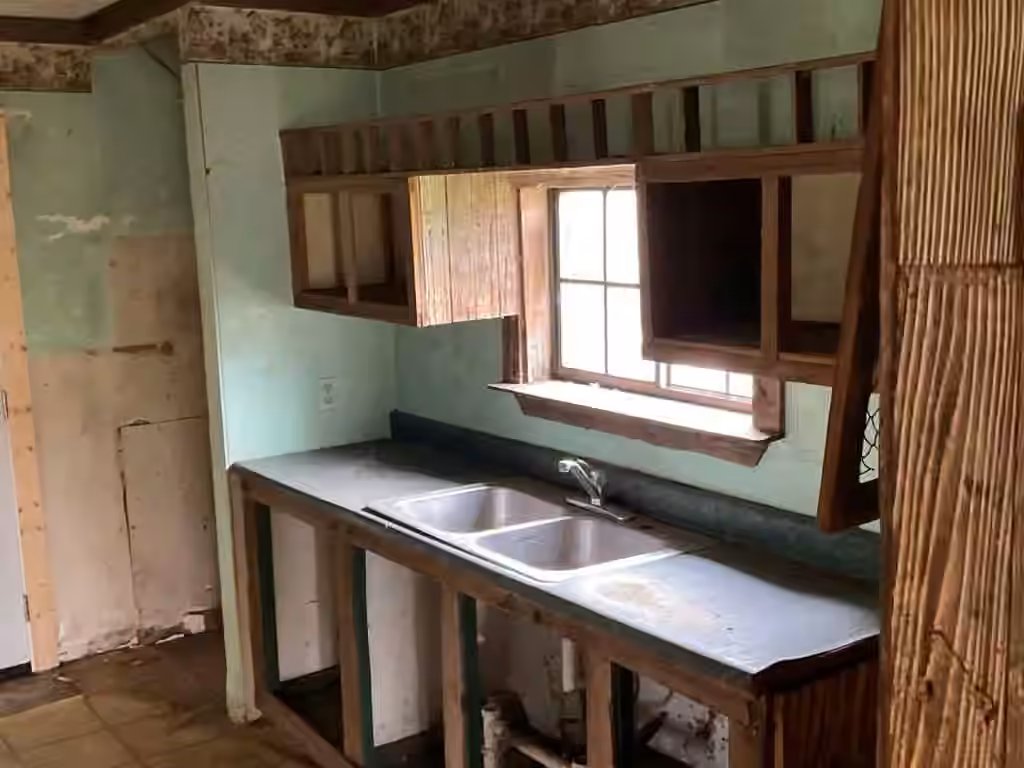 Photo 4 of 2739 Oyster Creek Bend, Freeport, TX
