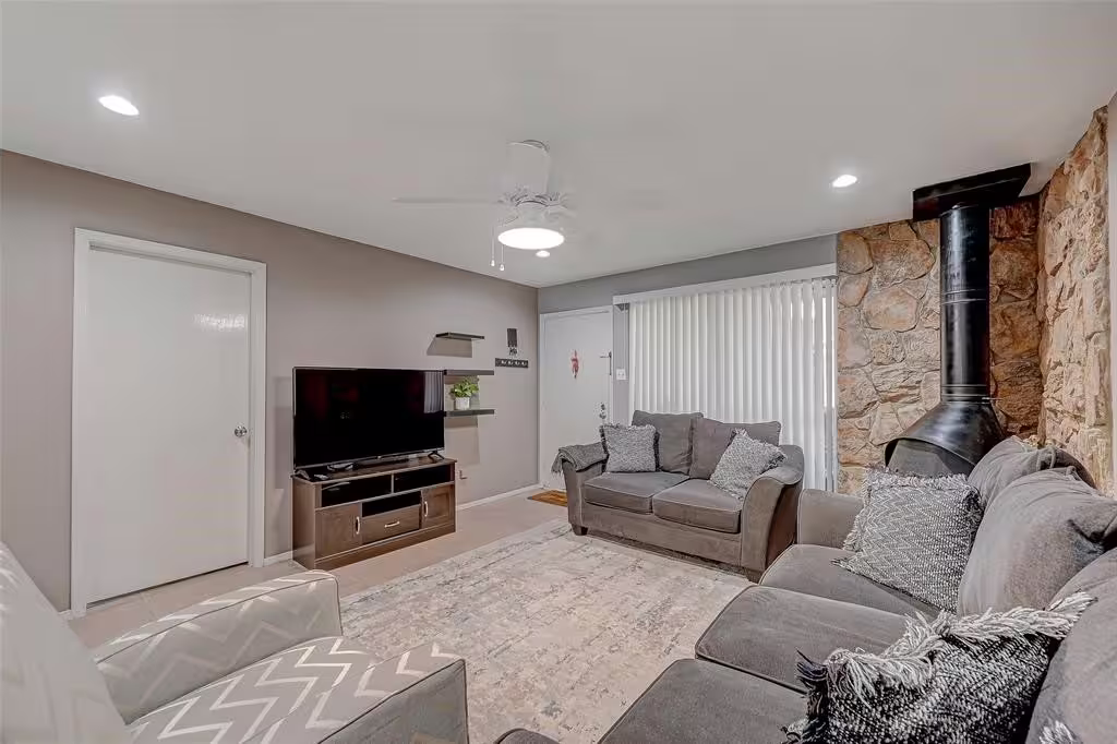 Photo 5 of 8201 Richmond Avenue 50, Houston, TX