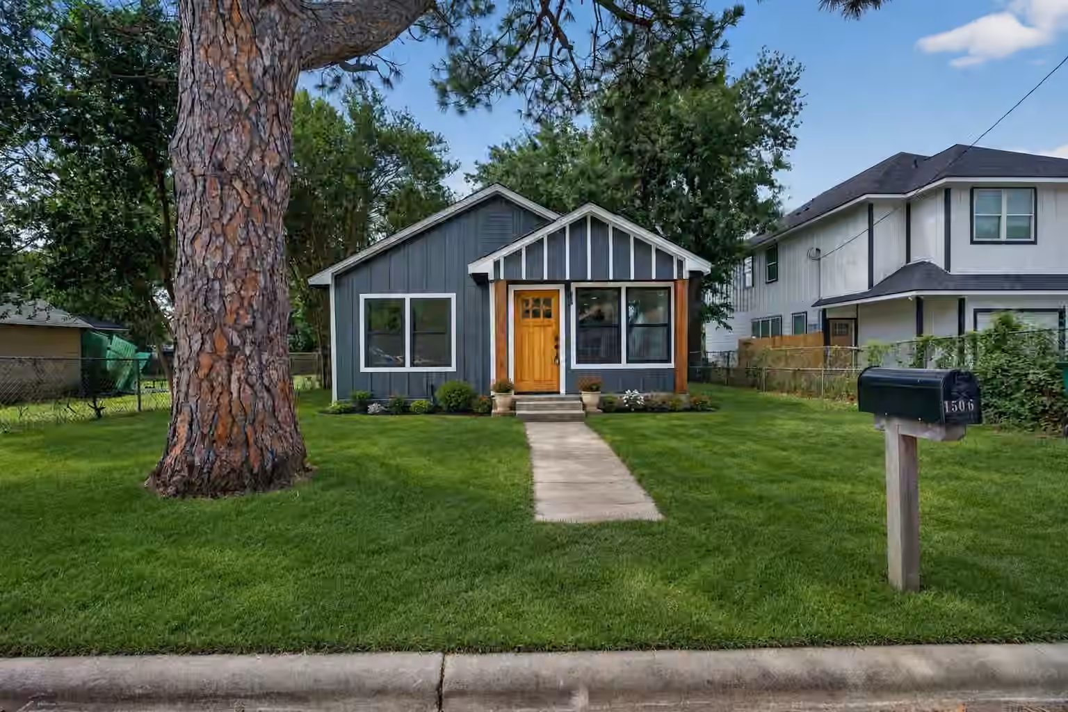 Photo of 1506 Clay Street, Brenham, TX 77833