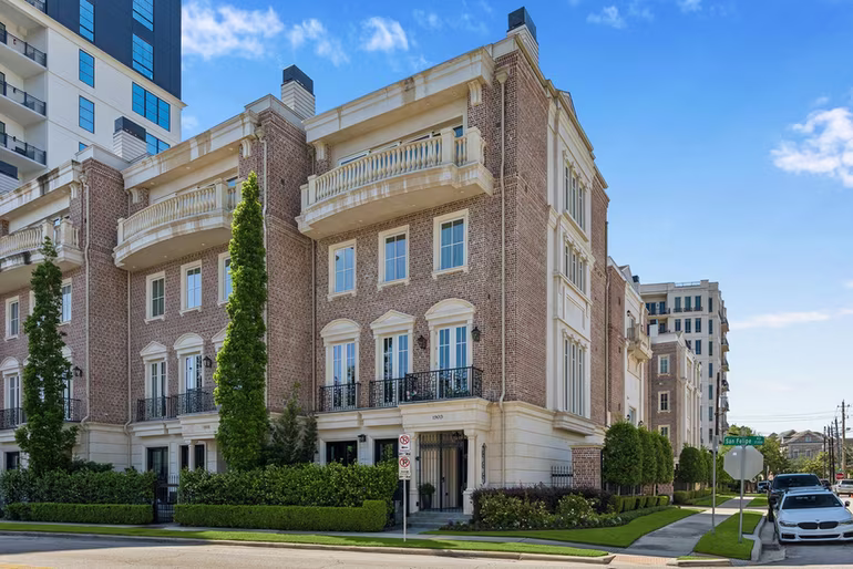 Photo 2 of 1903 Revere Street, Houston, TX