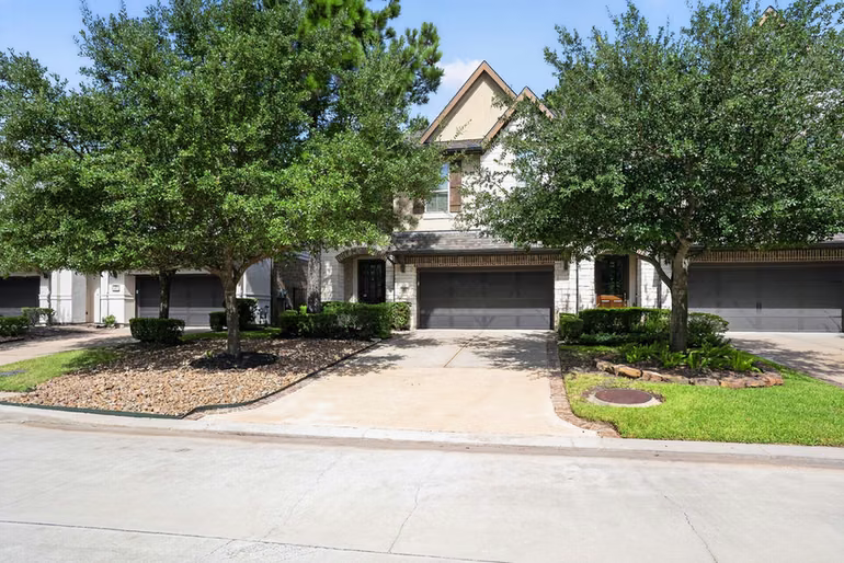 Photo of 27 Daffodil Meadow Place, Tomball, TX 77375