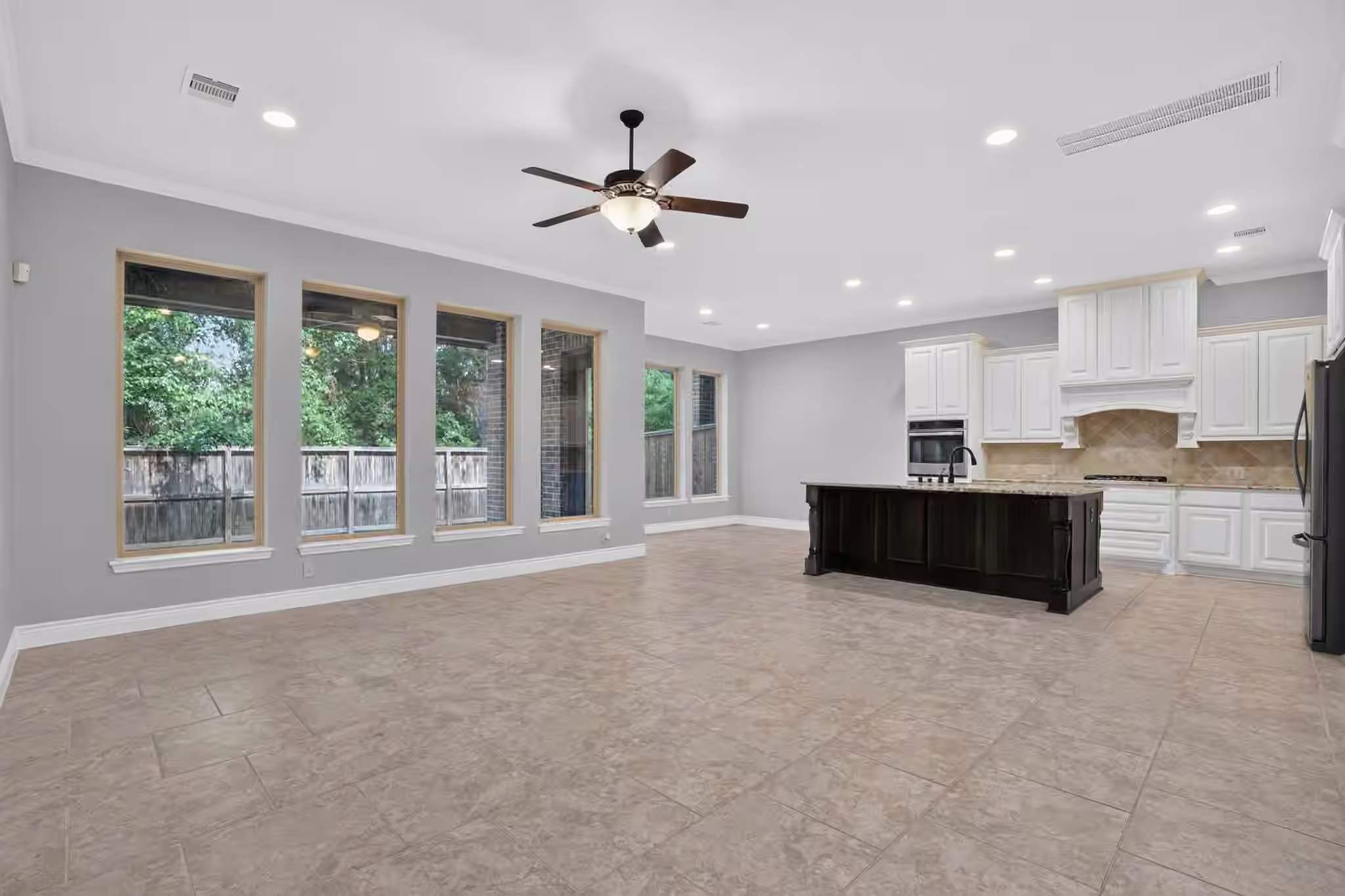 Photo 4 of 27 Daffodil Meadow Place, Tomball, TX