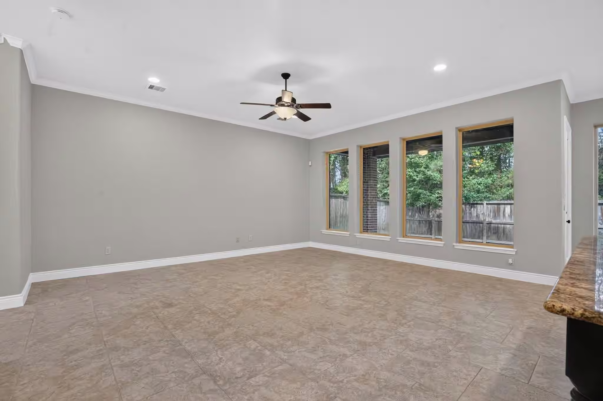 Photo 5 of 27 Daffodil Meadow Place, Tomball, TX