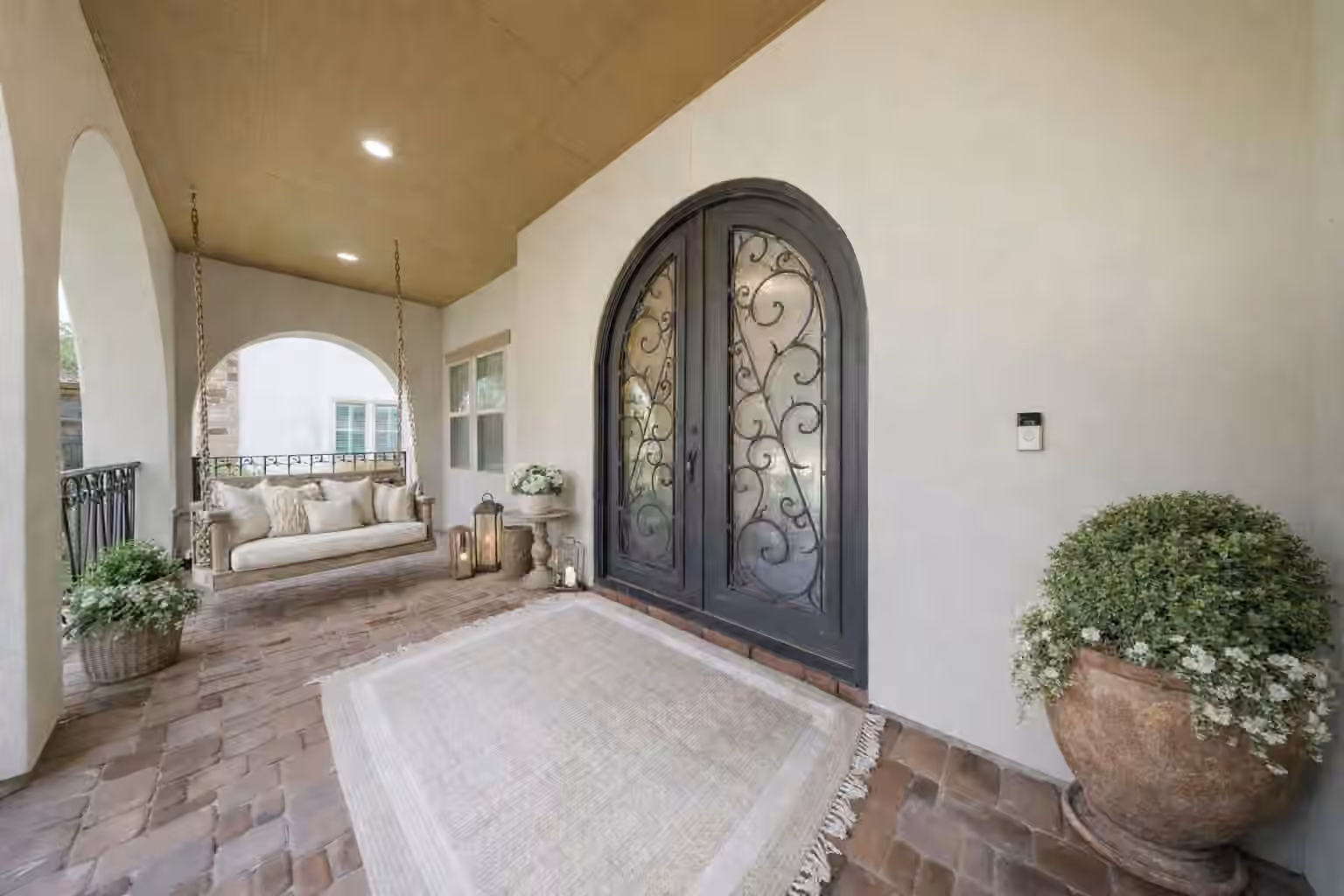 Photo 4 of 5403 Rouchel Brook Lane, Sugar Land, TX