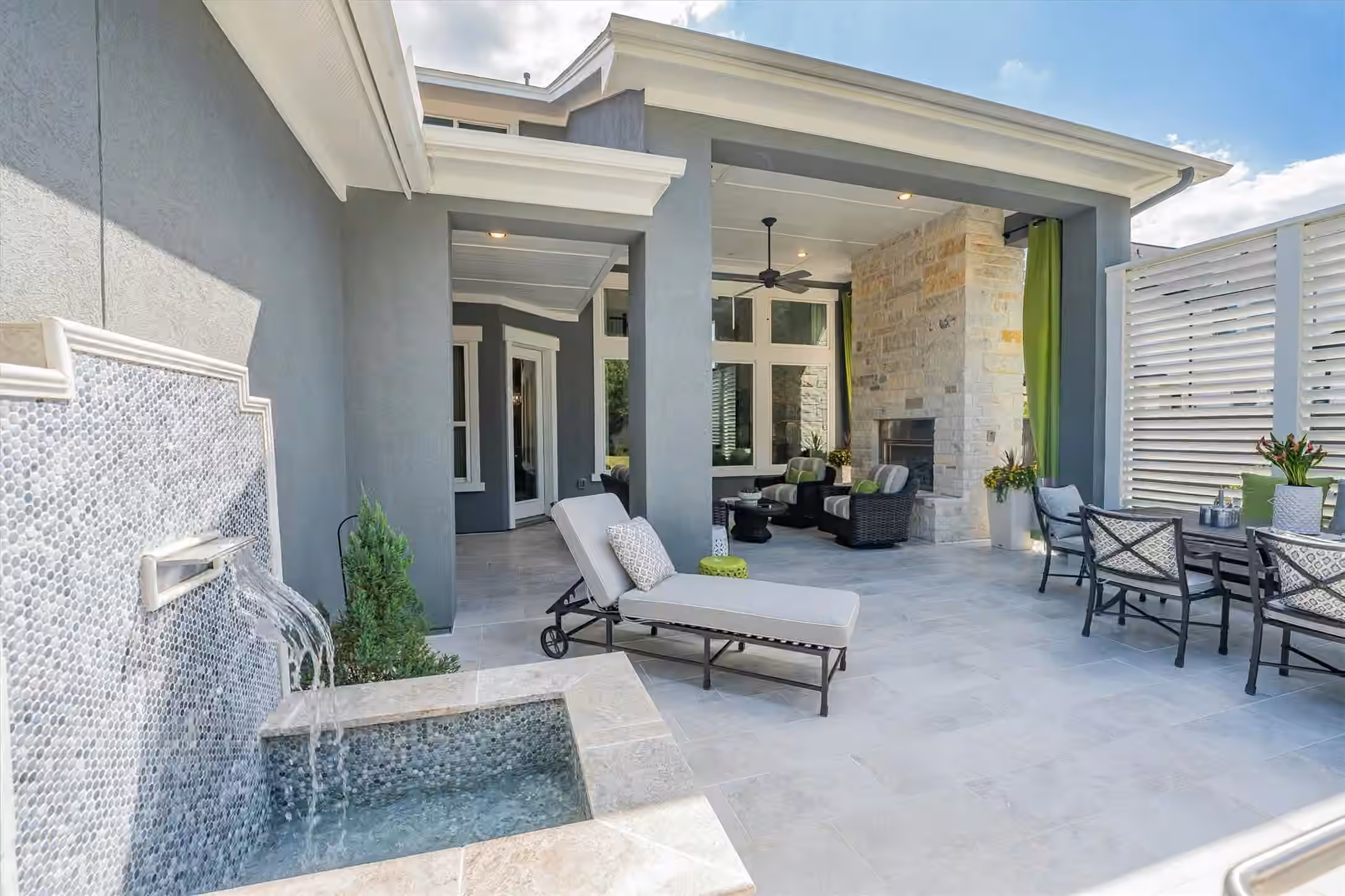 Photo 4 of 43 W Sawyer Ridge Drive, Spring, TX