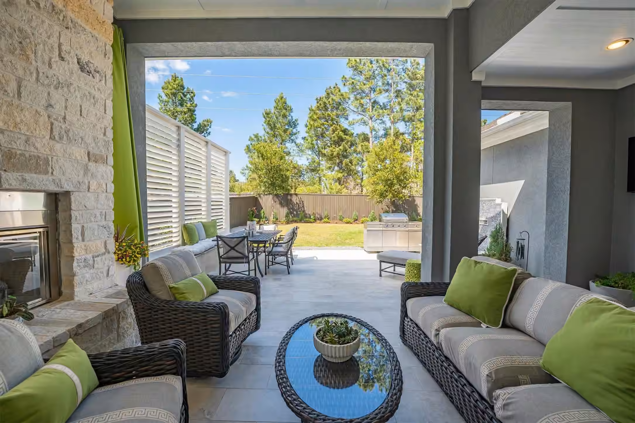 Photo 6 of 43 W Sawyer Ridge Drive, Spring, TX