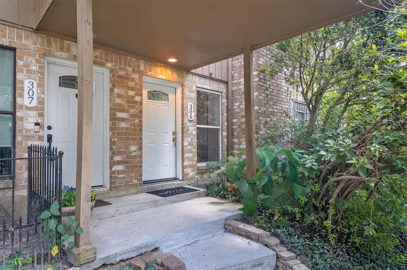 Photo 4 of 1011 Hamblen Road 306, Houston, TX