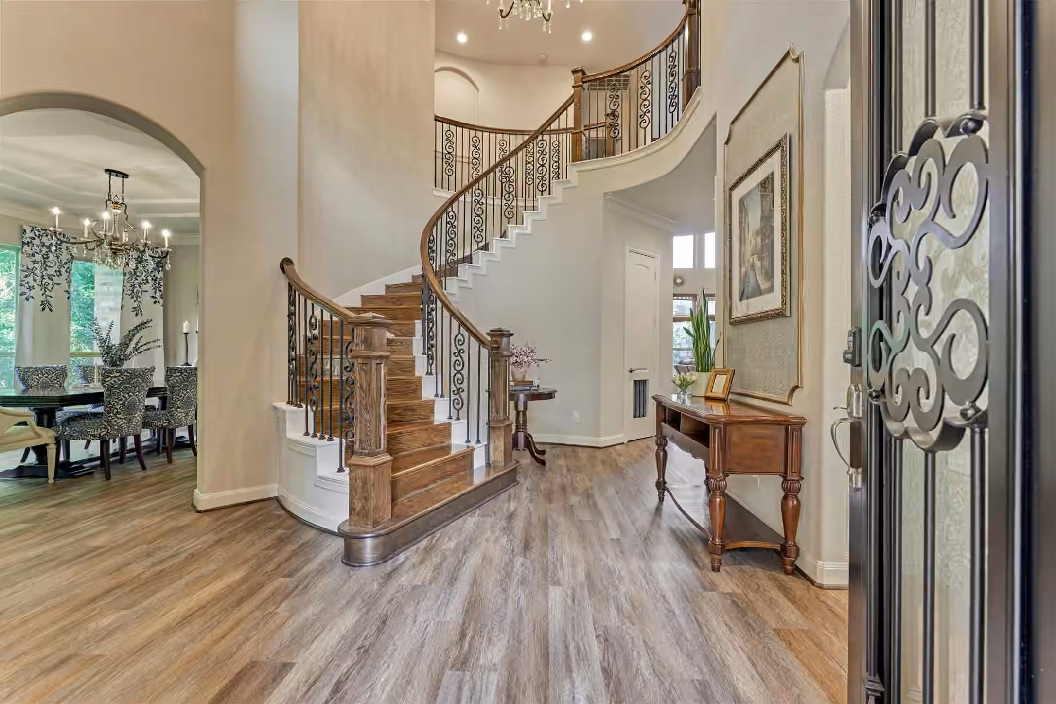 Photo 4 of 101 S Chaparral Bend Drive, Montgomery, TX