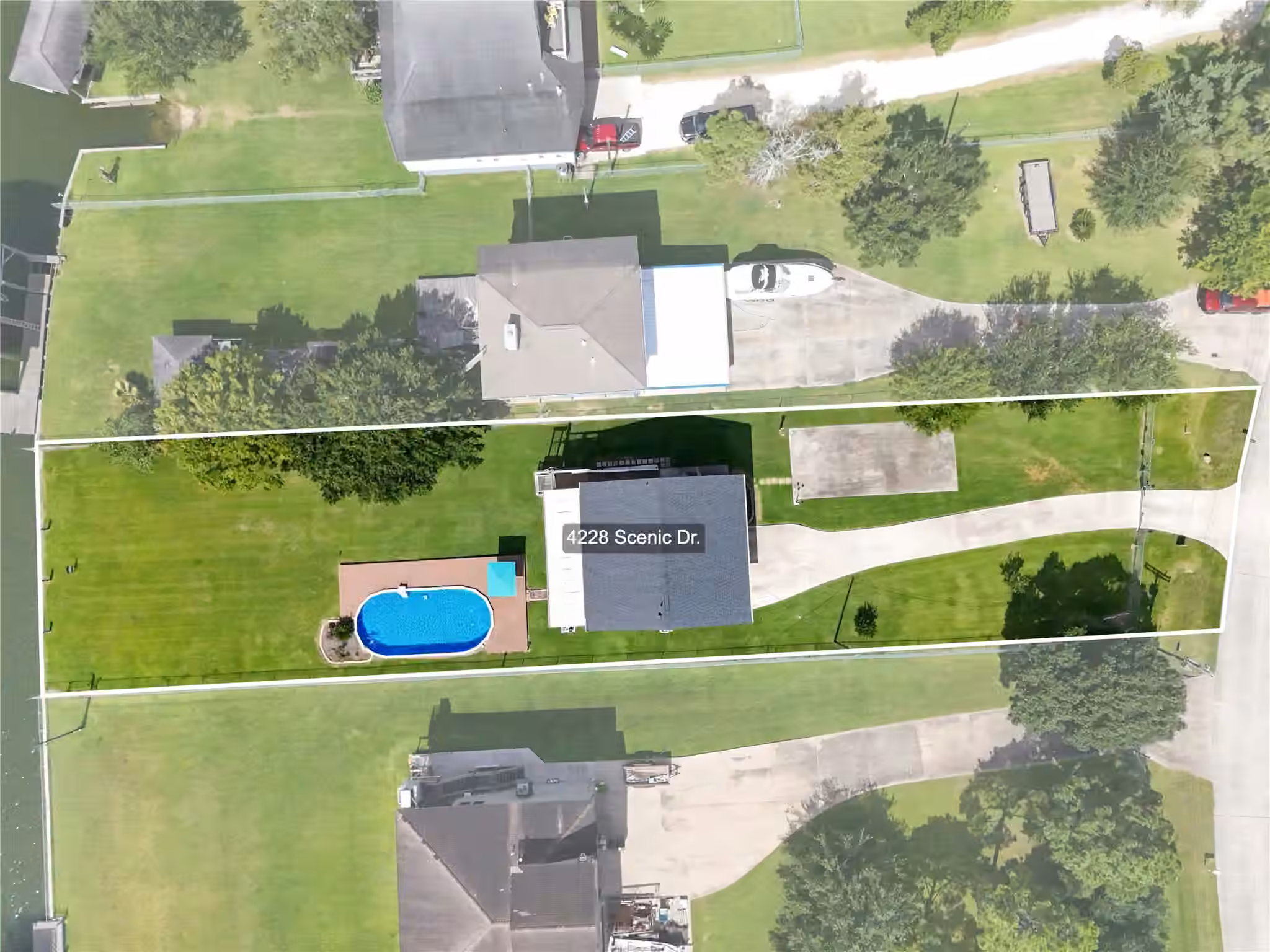 Photo 5 of 4228 Scenic Drive, Dickinson, TX