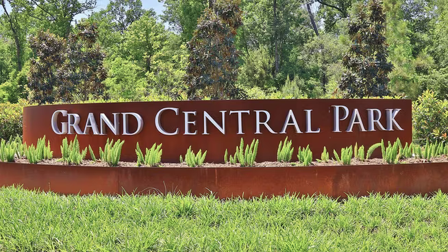Photo 6 of 294 Texoma Plains Drive, Conroe, TX