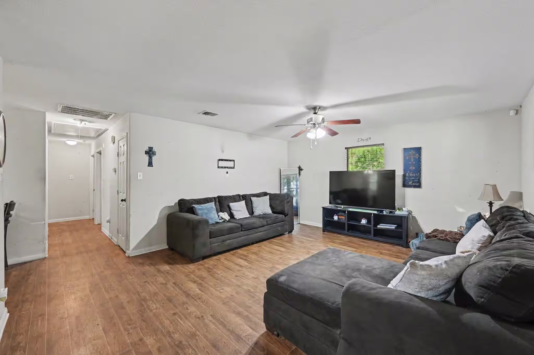Photo 5 of 704 Dr Martin Luther King Jr Place N, Conroe, TX