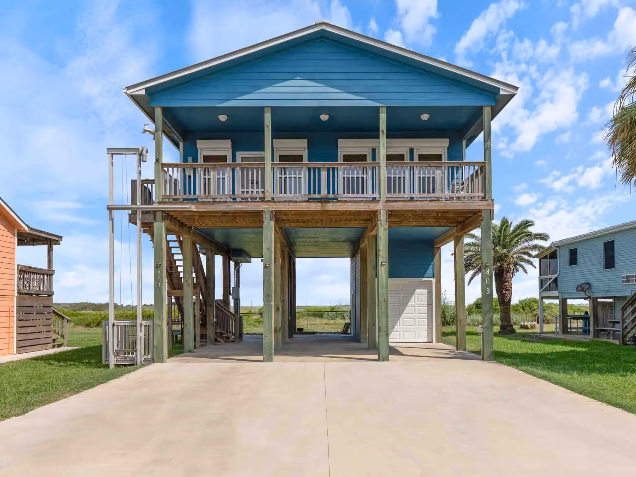Photo of 403 Beachfront Drive, Matagorda, TX