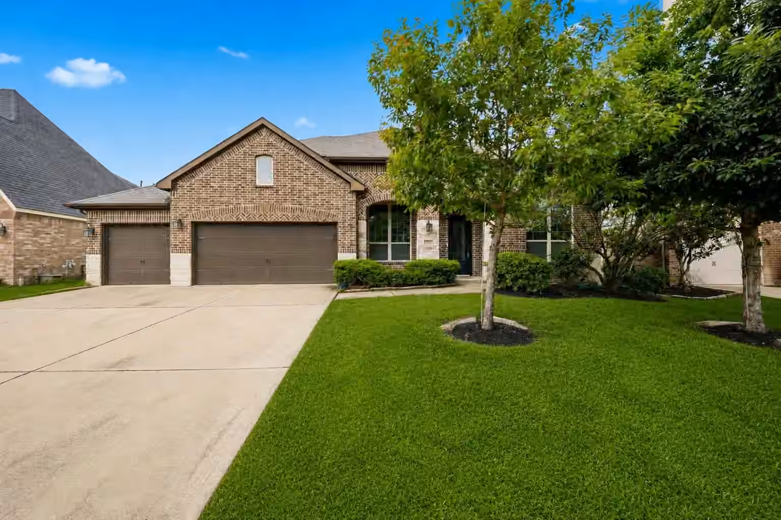 Photo 3 of 507 Summer Arbor Cir Circle, Rosenberg, TX