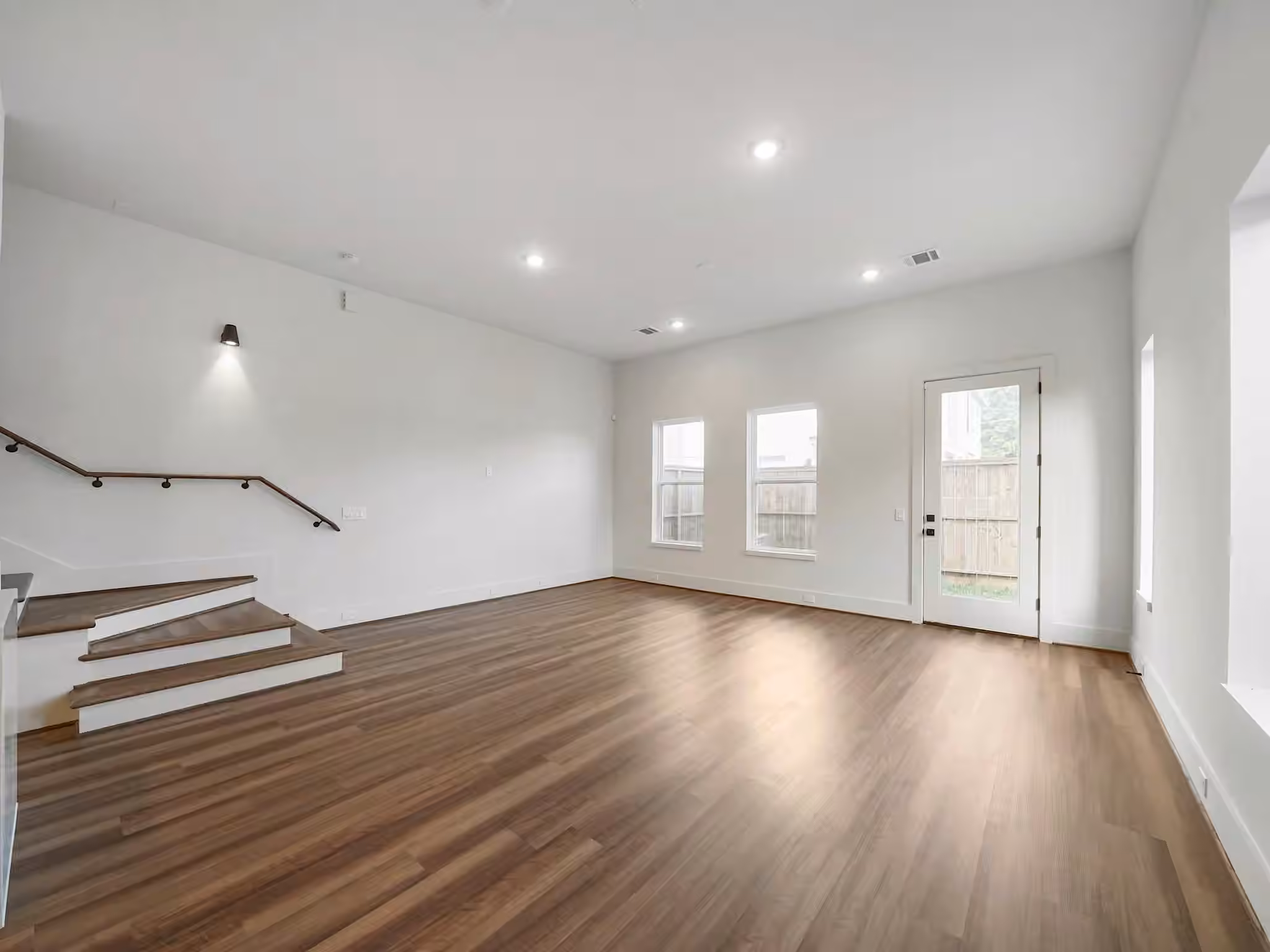 Photo 5 of 881 Rachel Street A, Houston, TX