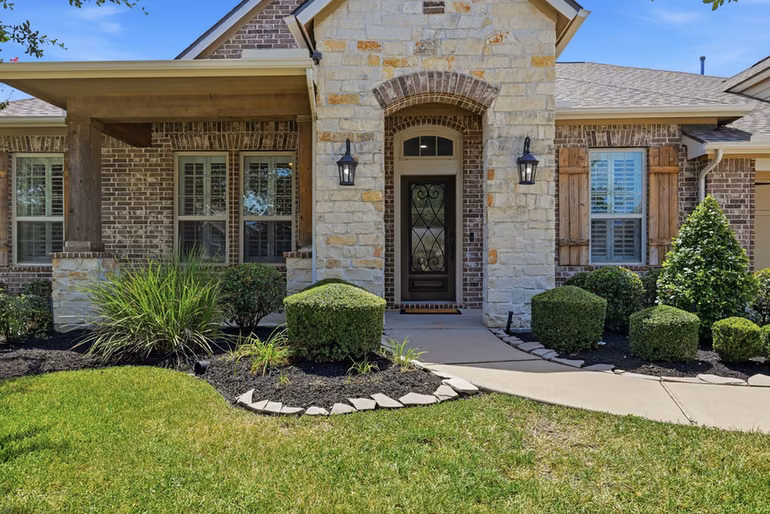 Photo 3 of 31507 Orchard Hill Lane, Spring, TX