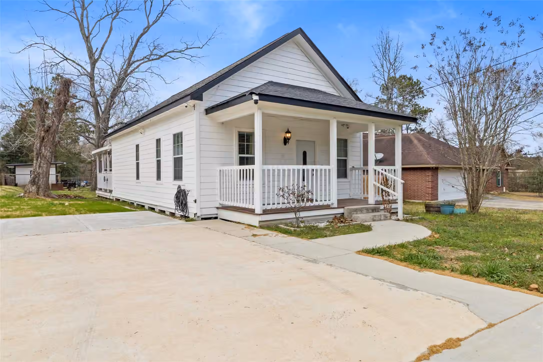 Photo 3 of 610 S Railroad Avenue, Shepherd, TX