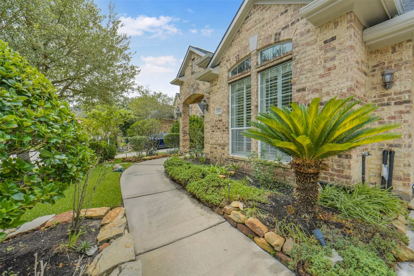 Photo 2 of 25507 Long Iron Court, Spring, TX