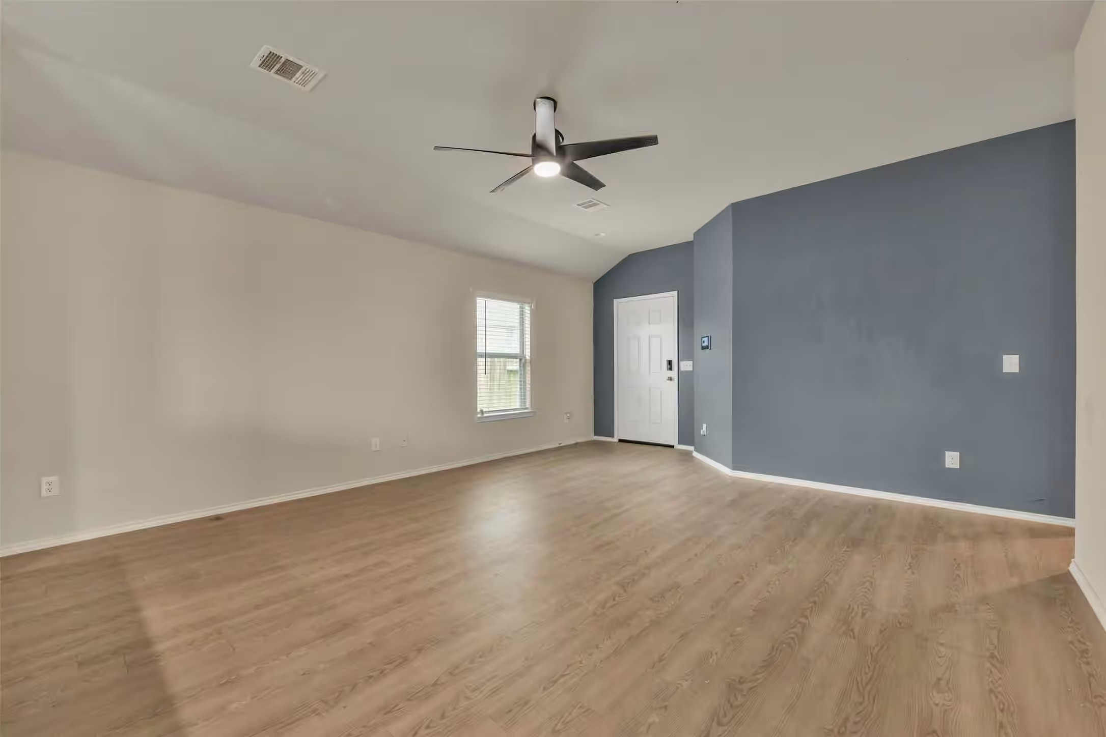Photo 7 of 8611 Conquest Circle, Texas City, TX