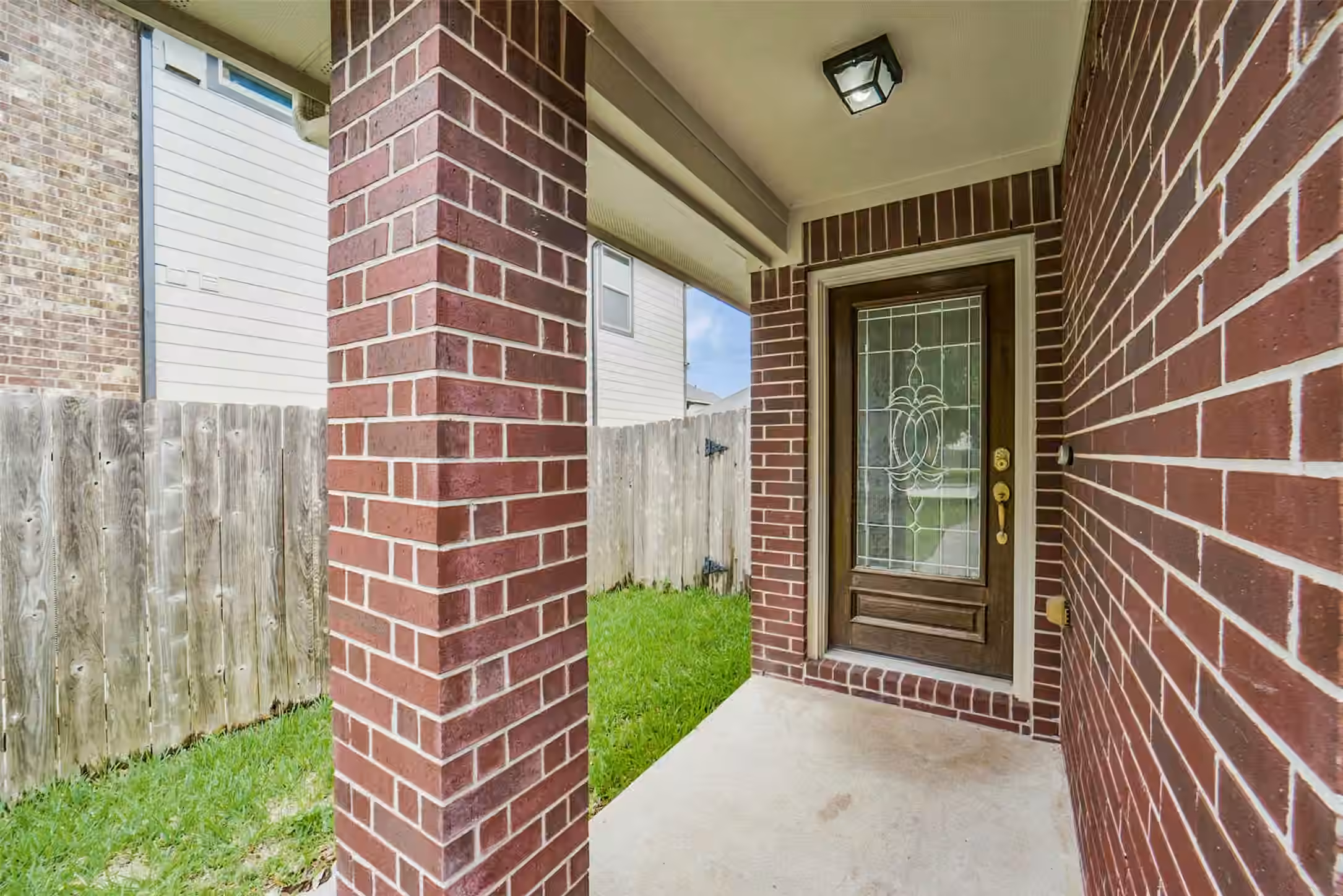 Photo 3 of 9035 River Dale Canyon Lane, Humble, TX
