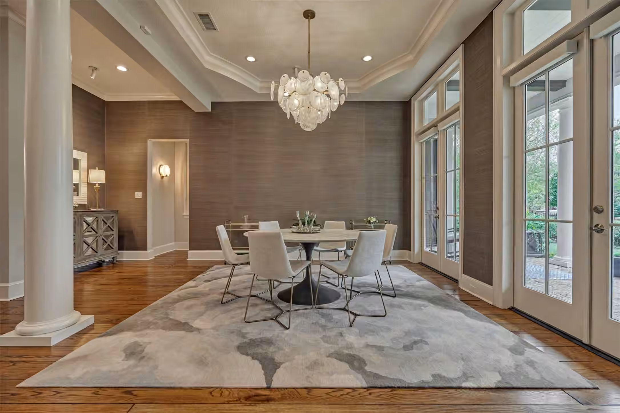 Photo 6 of 22 E Shore Drive, The Woodlands, TX