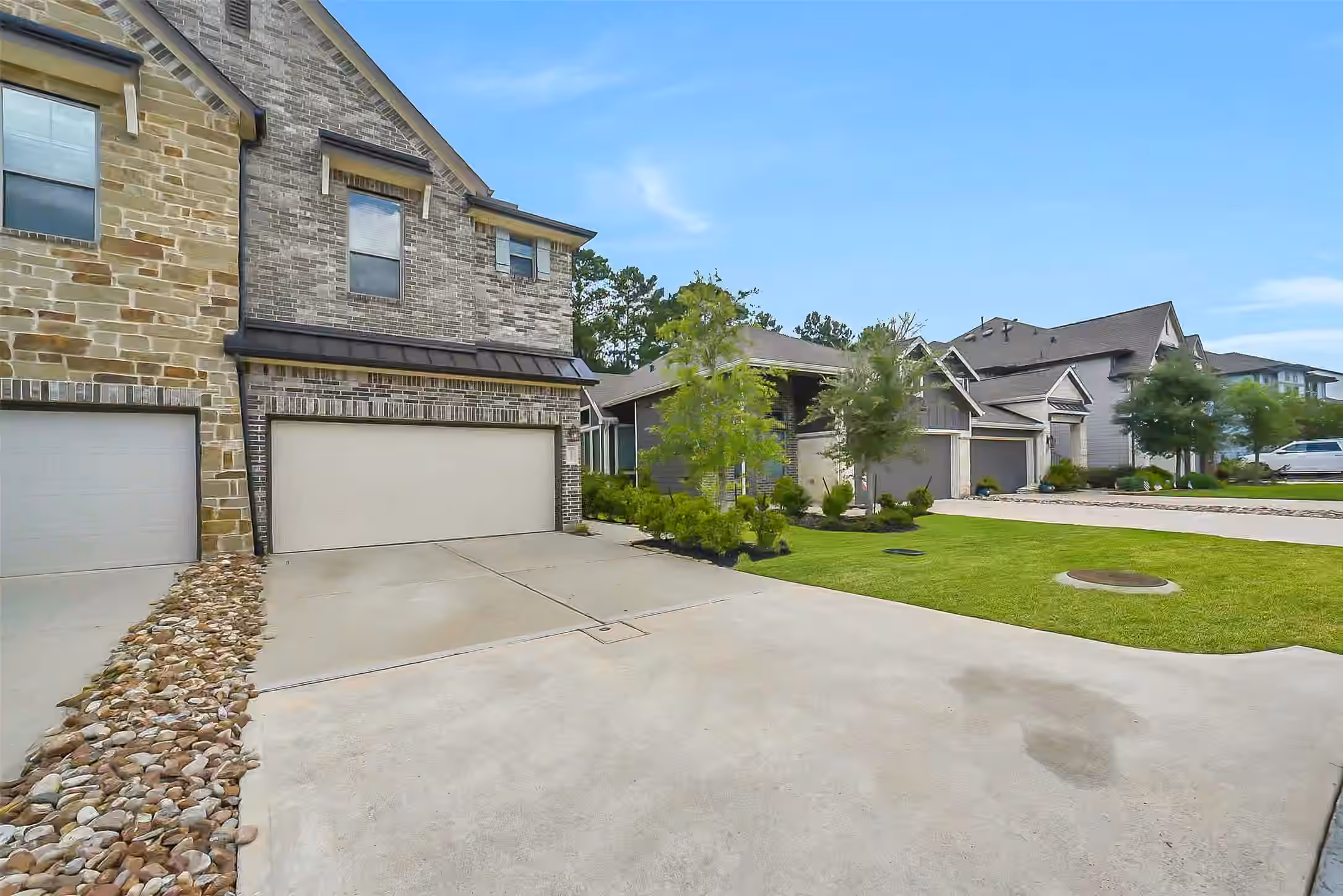 Photo 2 of 231 S Spotted Fern Drive, Montgomery, TX