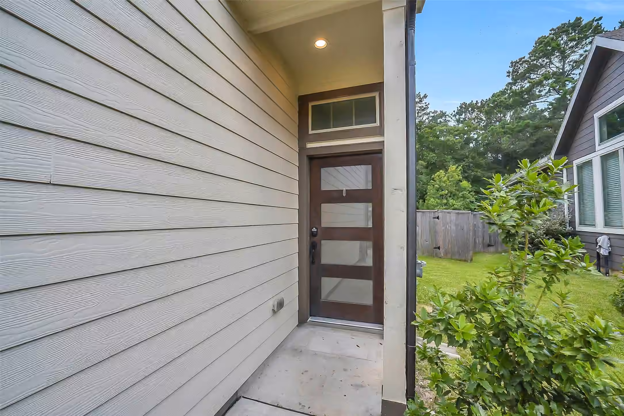 Photo 4 of 231 S Spotted Fern Drive, Montgomery, TX
