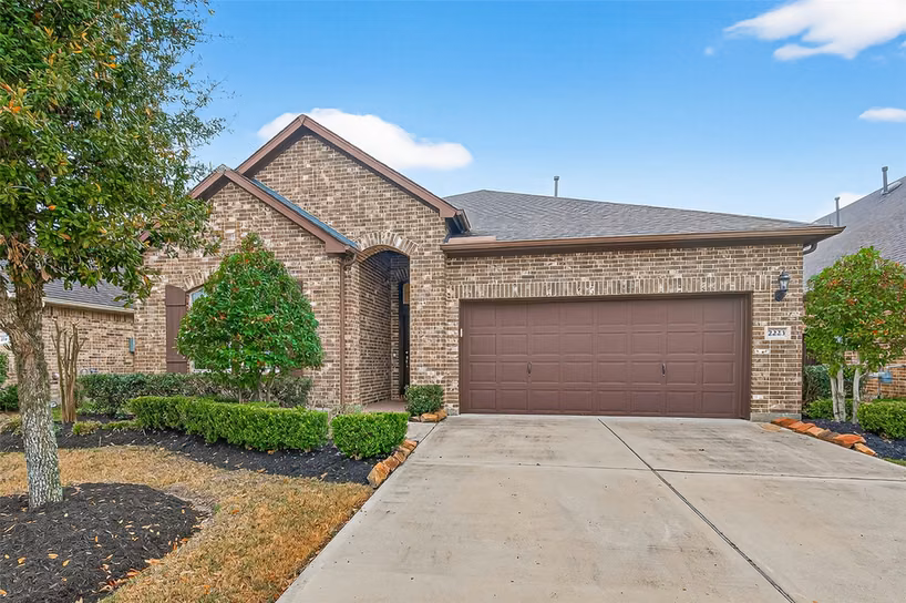 Photo of 2223 Tonkawa Trail, Katy, TX