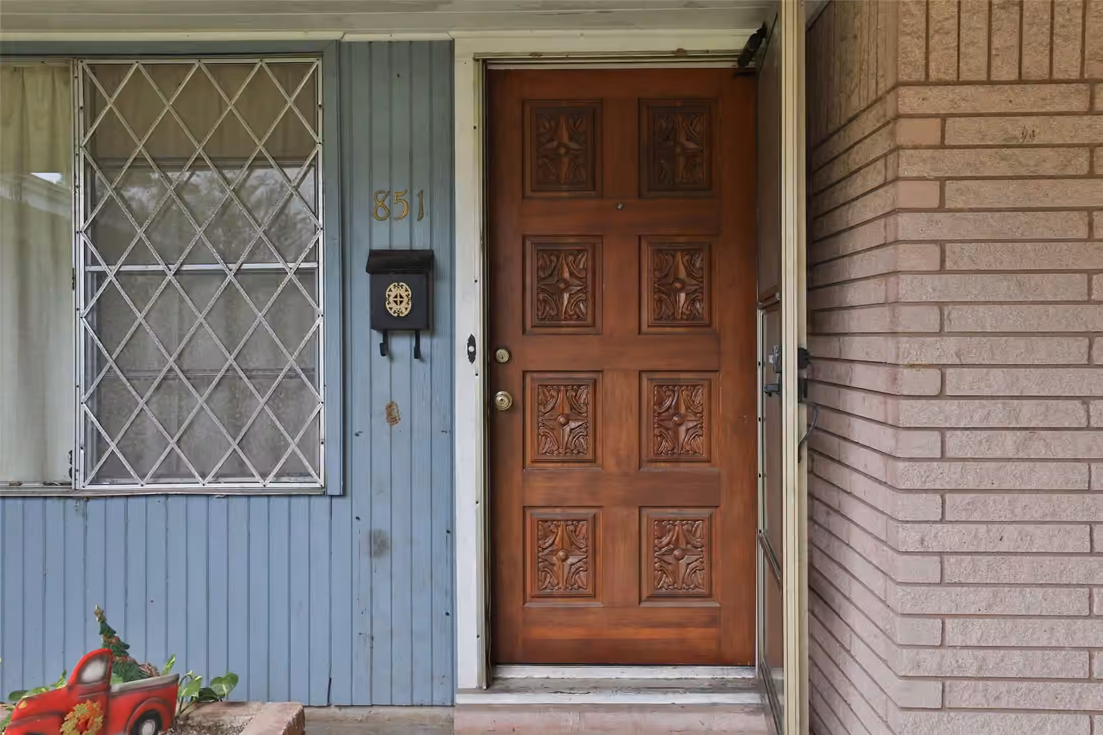 Photo 4 of 851 Sara Rose Street, Houston, TX