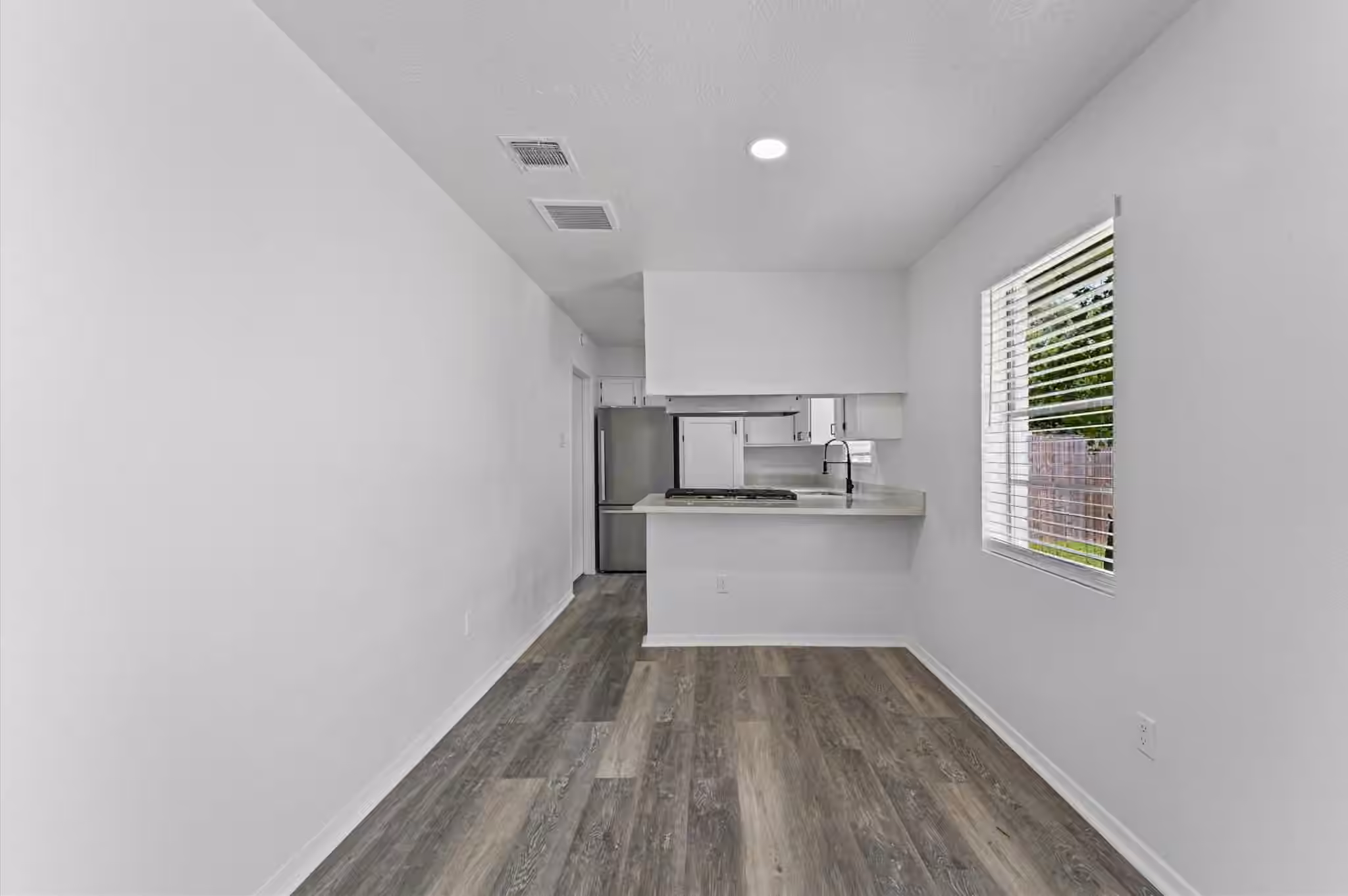 Photo 6 of 5403 Tavenor Lane, Houston, TX