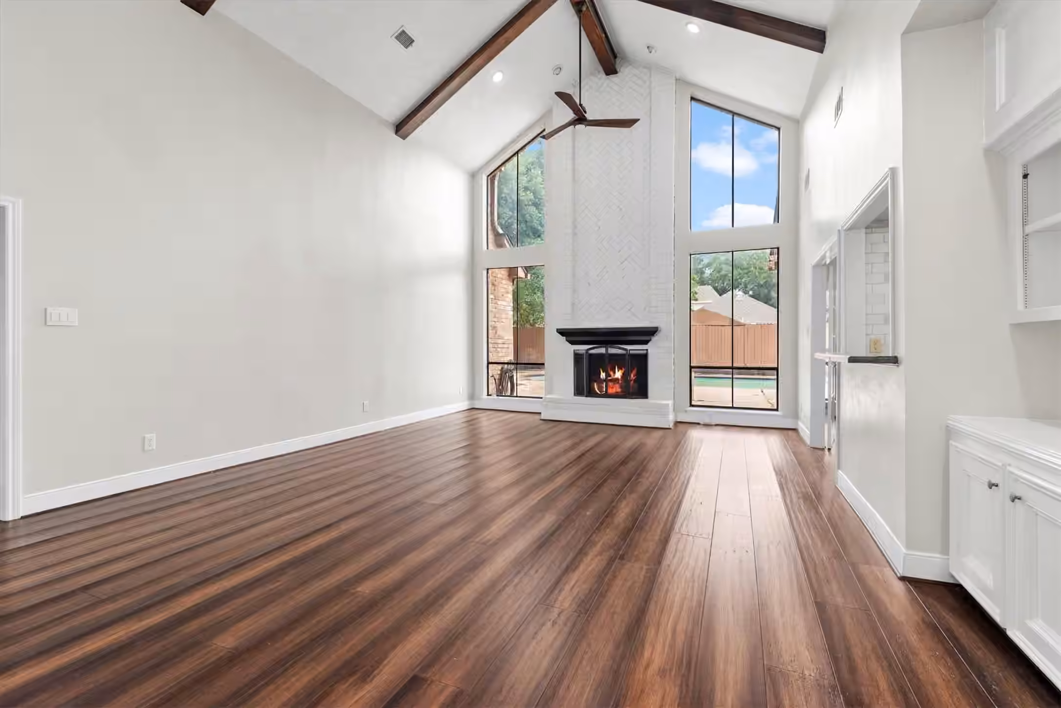 Photo 5 of 1214 Emerald Green Lane, Houston, TX