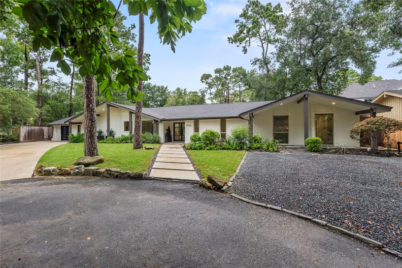 Photo of 12506 Winding Brook Lane, Houston, TX 77024
