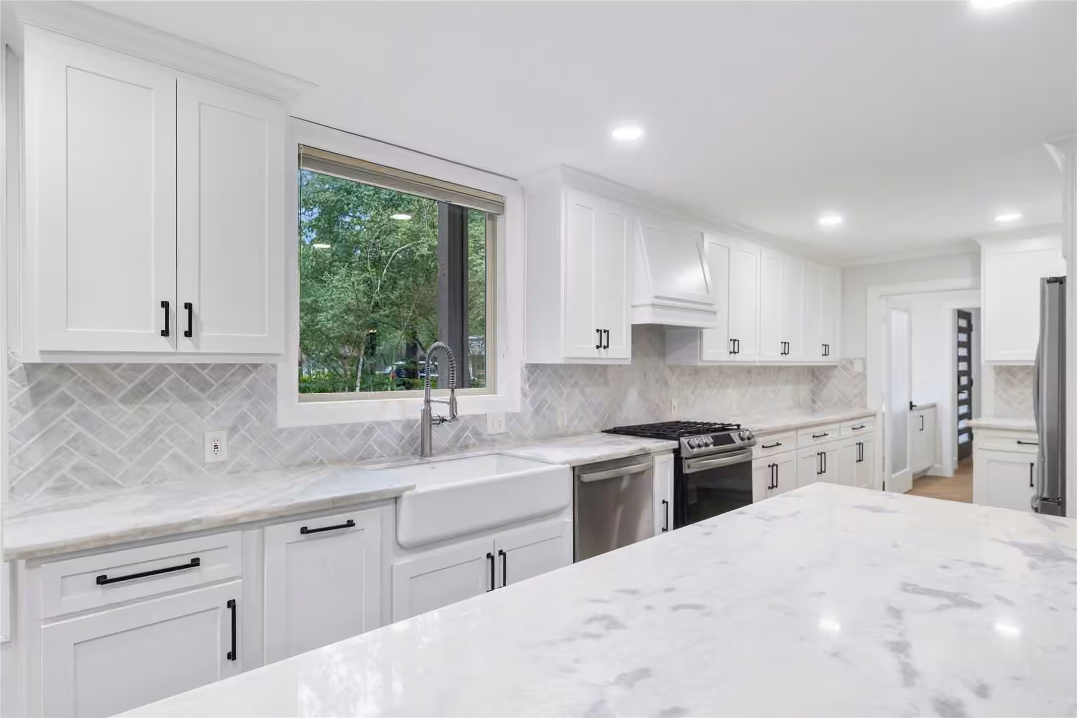 Photo 5 of 12506 Winding Brook Lane, Houston, TX