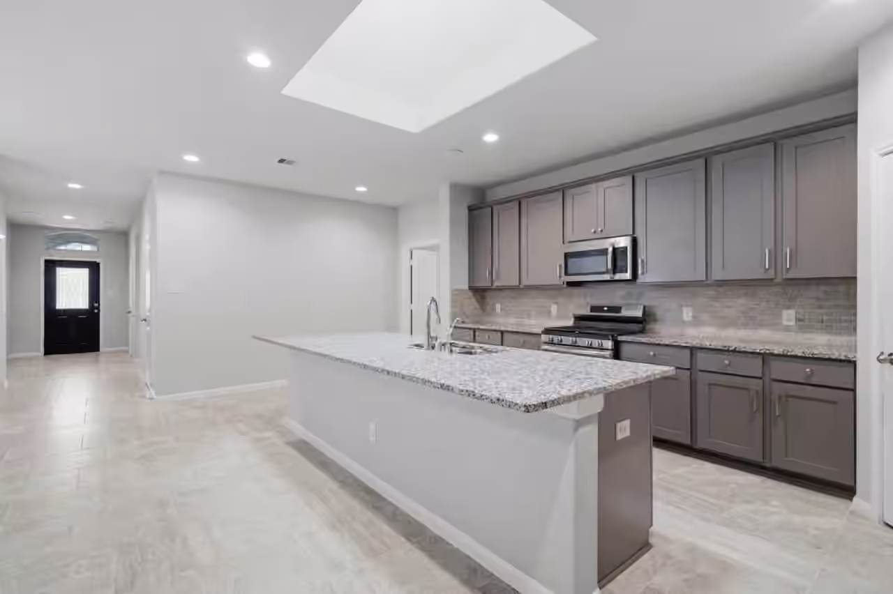 Photo 5 of 10110 Whitney Reach Drive, Rosharon, TX