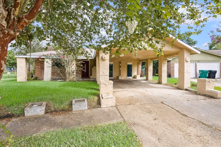 Photo of 3530 Ripplebrook Drive, Houston, TX