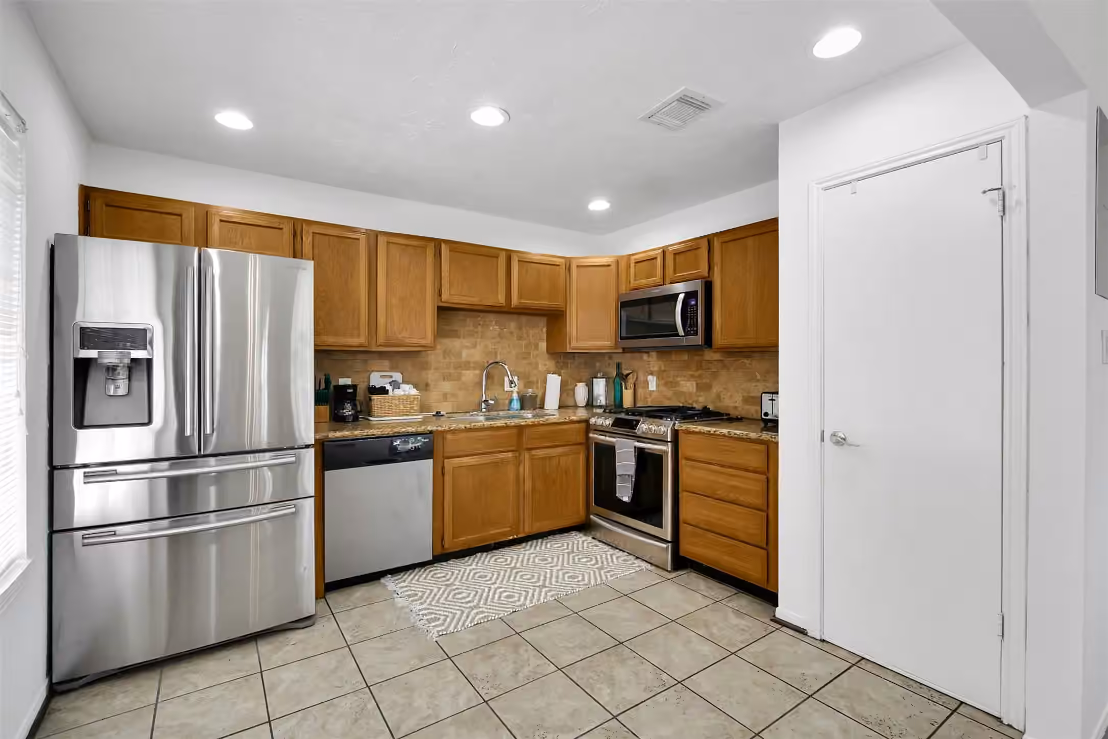 Photo 6 of 3511 Nutwood Lane, Spring, TX