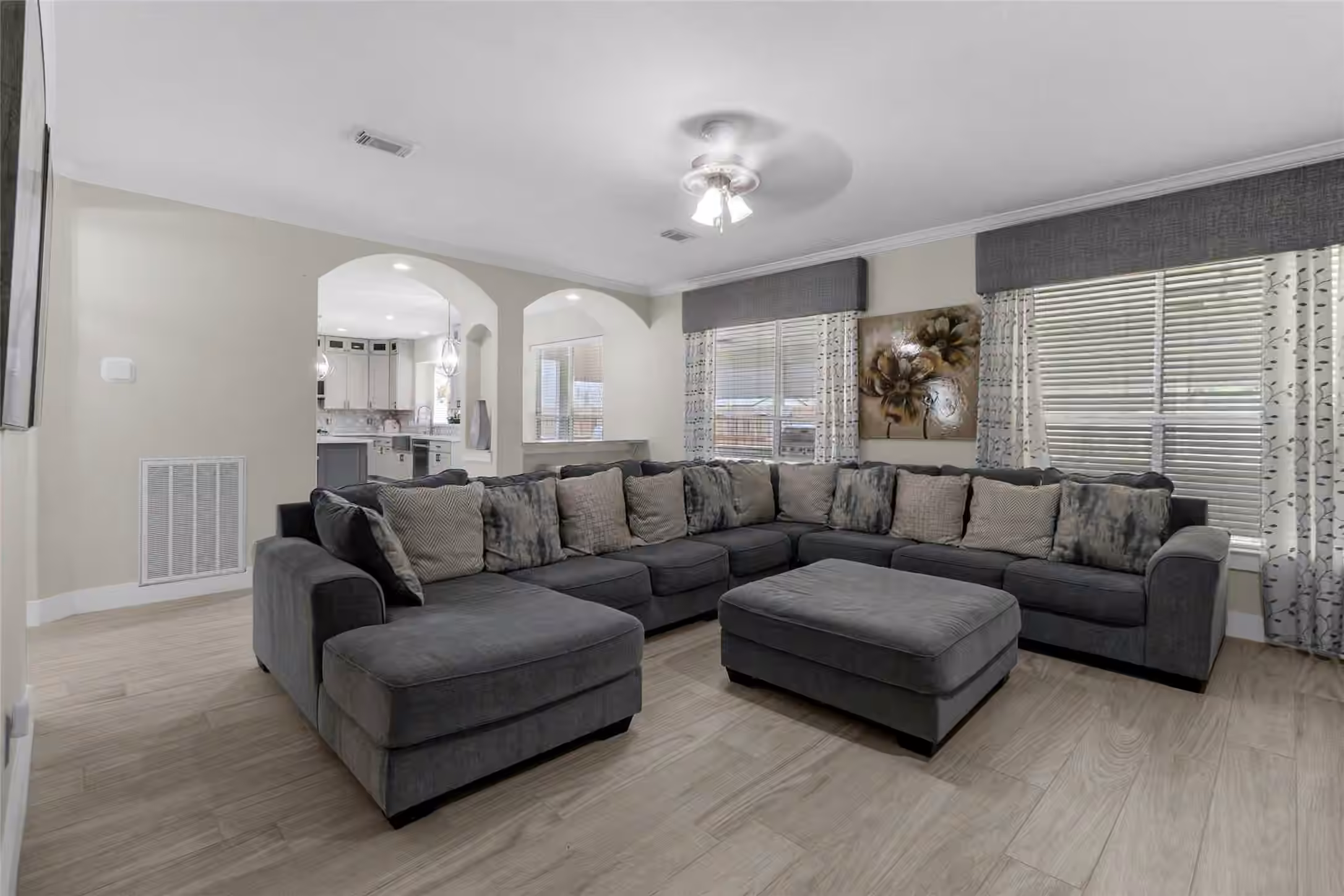Photo 7 of 10910 Coldwater Bridge CT, Sugar Land, TX