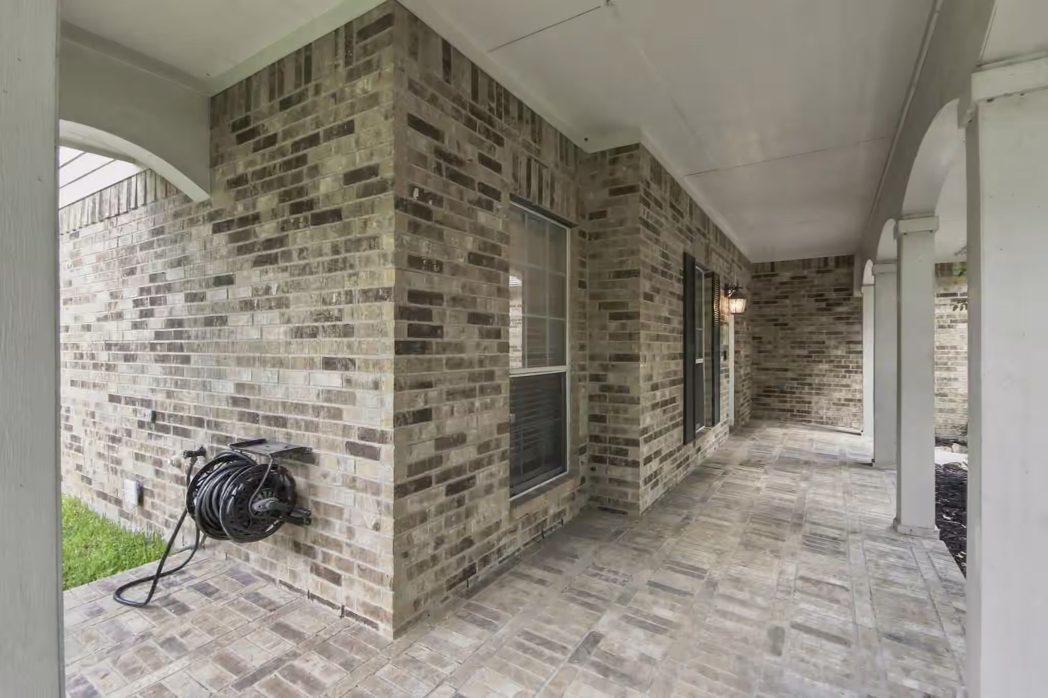 Photo 4 of 83 N Creekmist Place, The Woodlands, TX