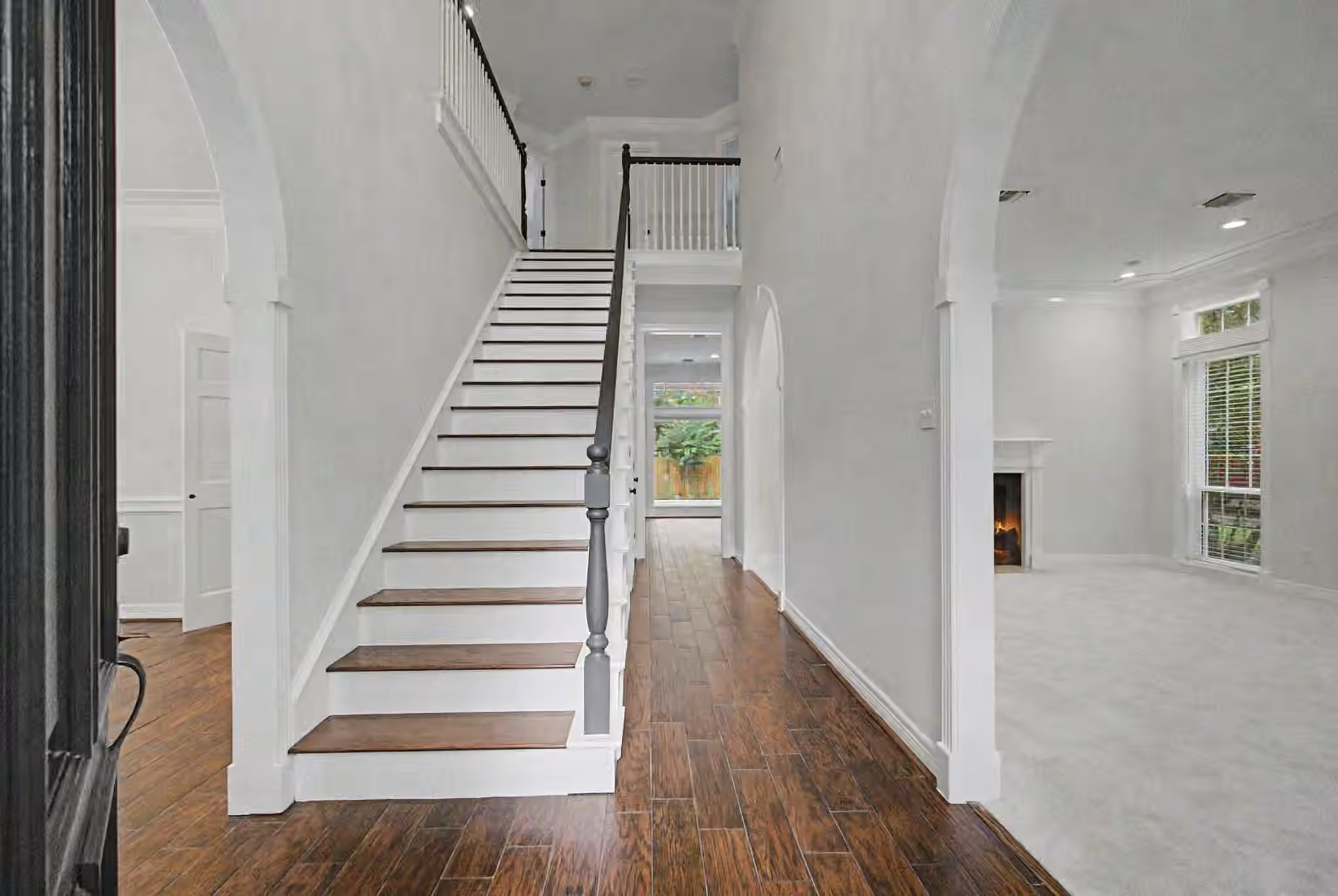 Photo 5 of 87 Rush Haven Drive, The Woodlands, TX