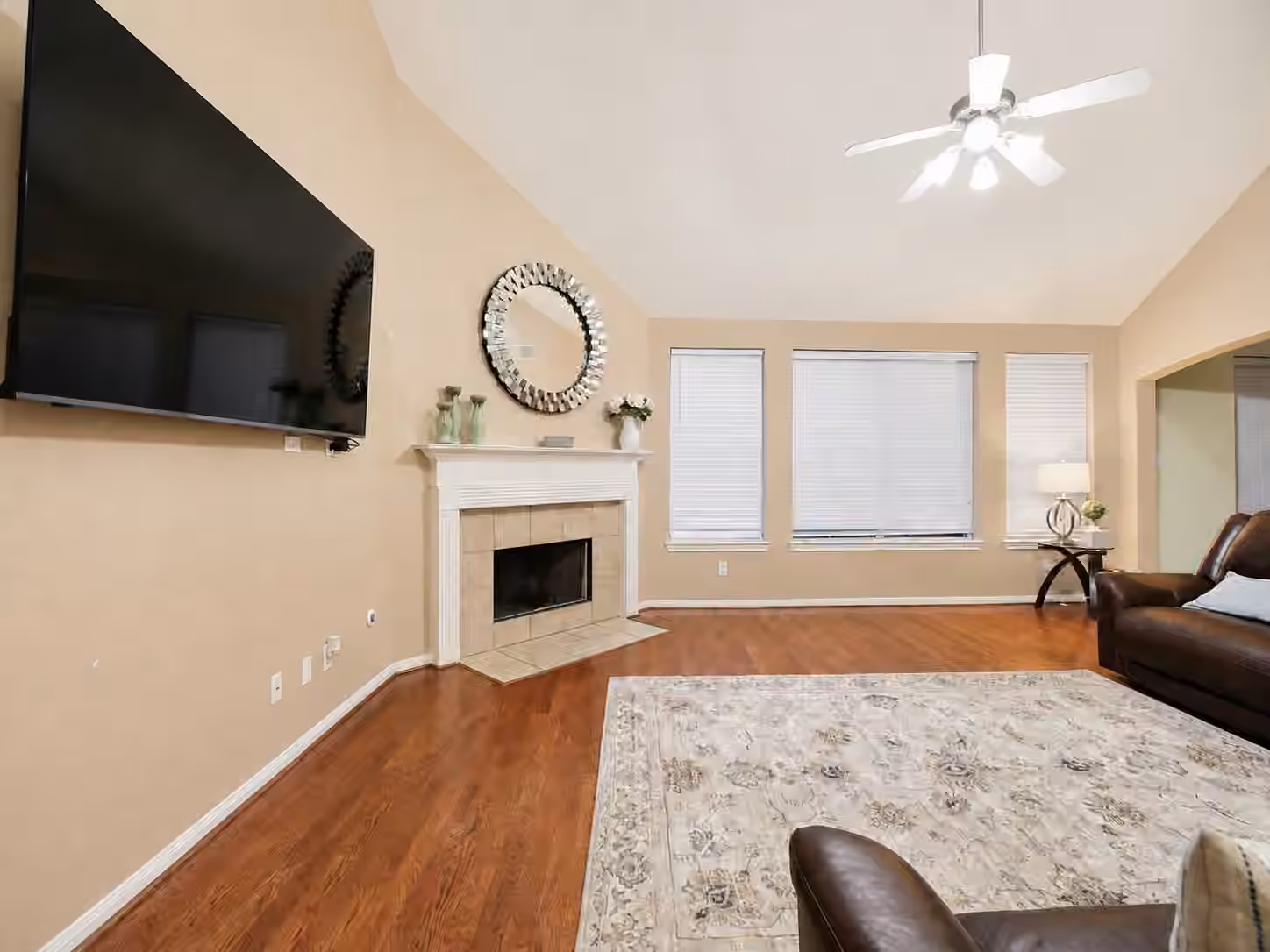 Photo 6 of 1752 Silver Bend Drive, Dickinson, TX