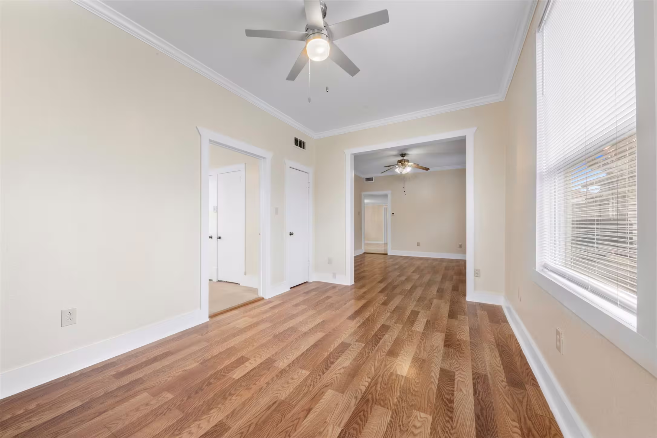 Photo 5 of 3605 Avenue S, Galveston, TX