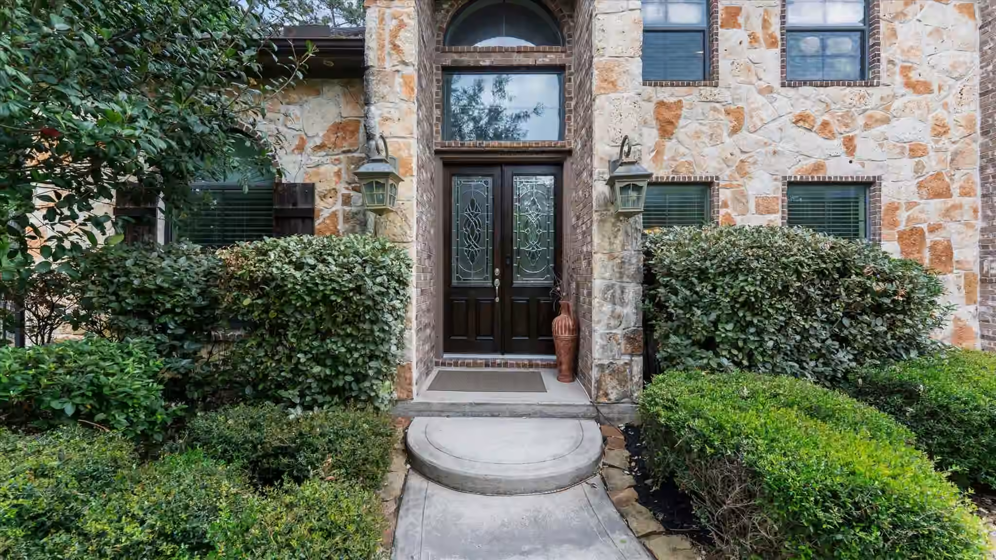 Photo 5 of 1270 Autumnwood Drive, Magnolia, TX