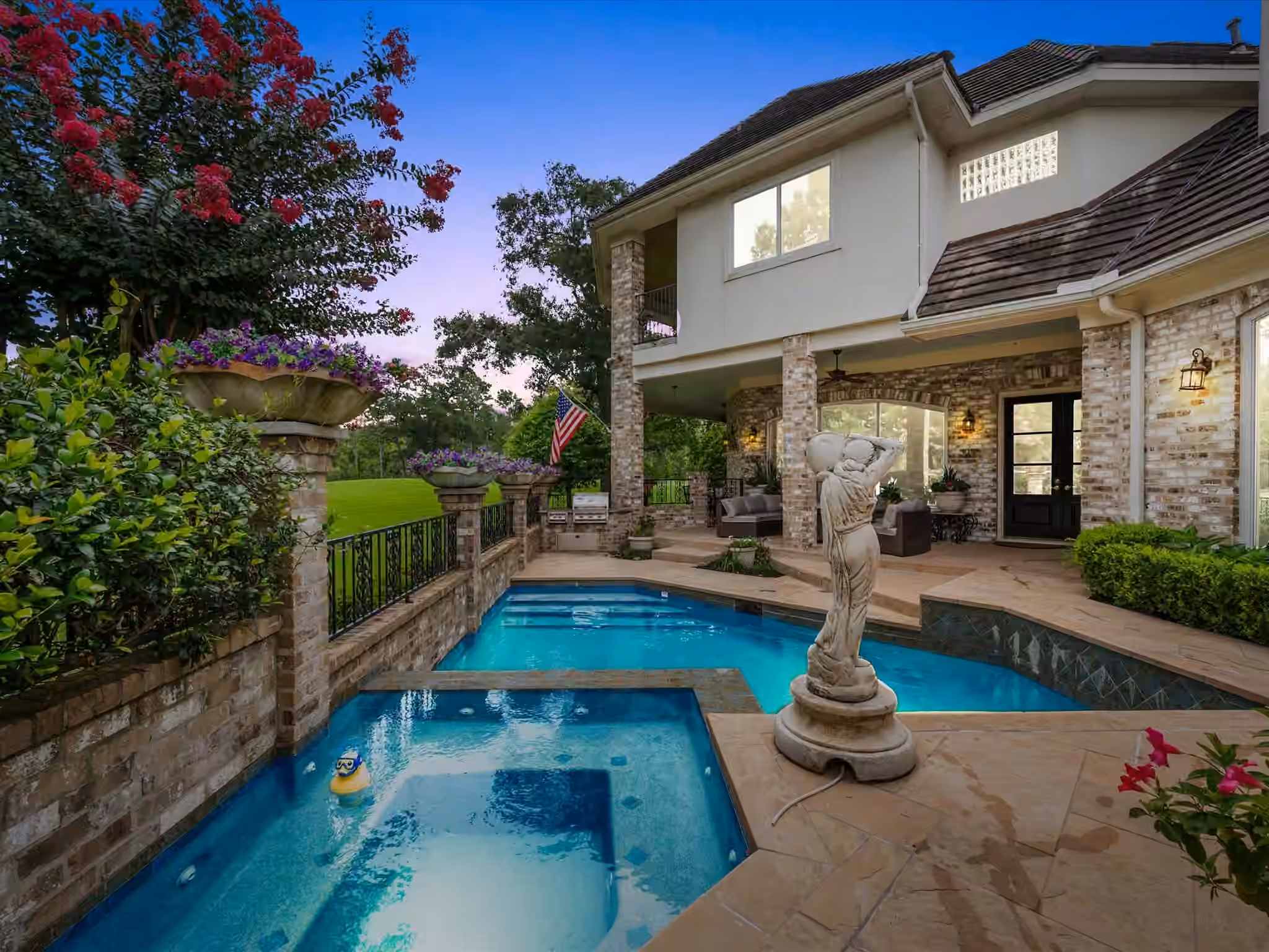 Photo of 2750 N Southern Oaks Drive, Houston, TX 77068