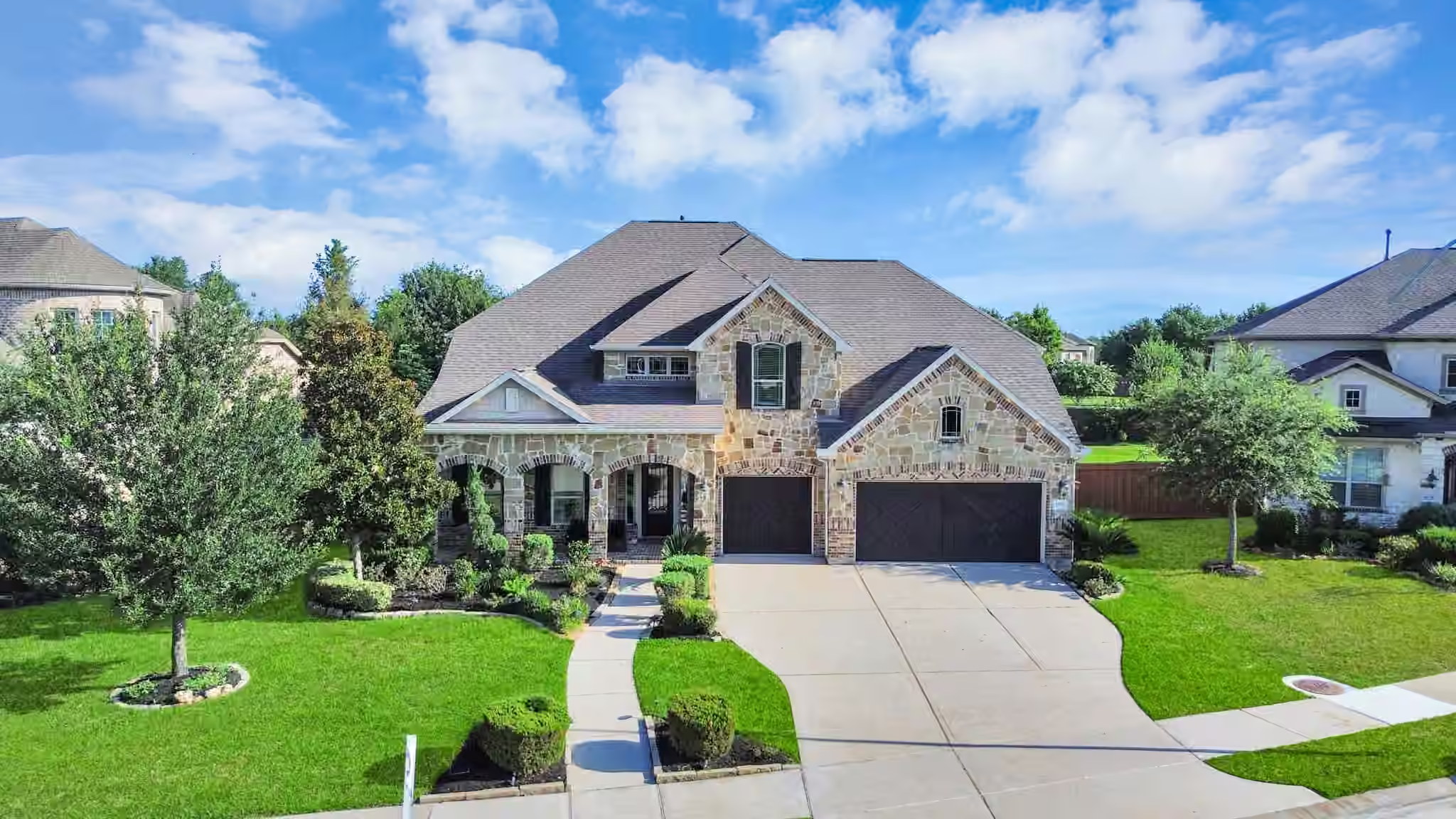 Photo 2 of 18106 Shimmer Lane, Richmond, TX