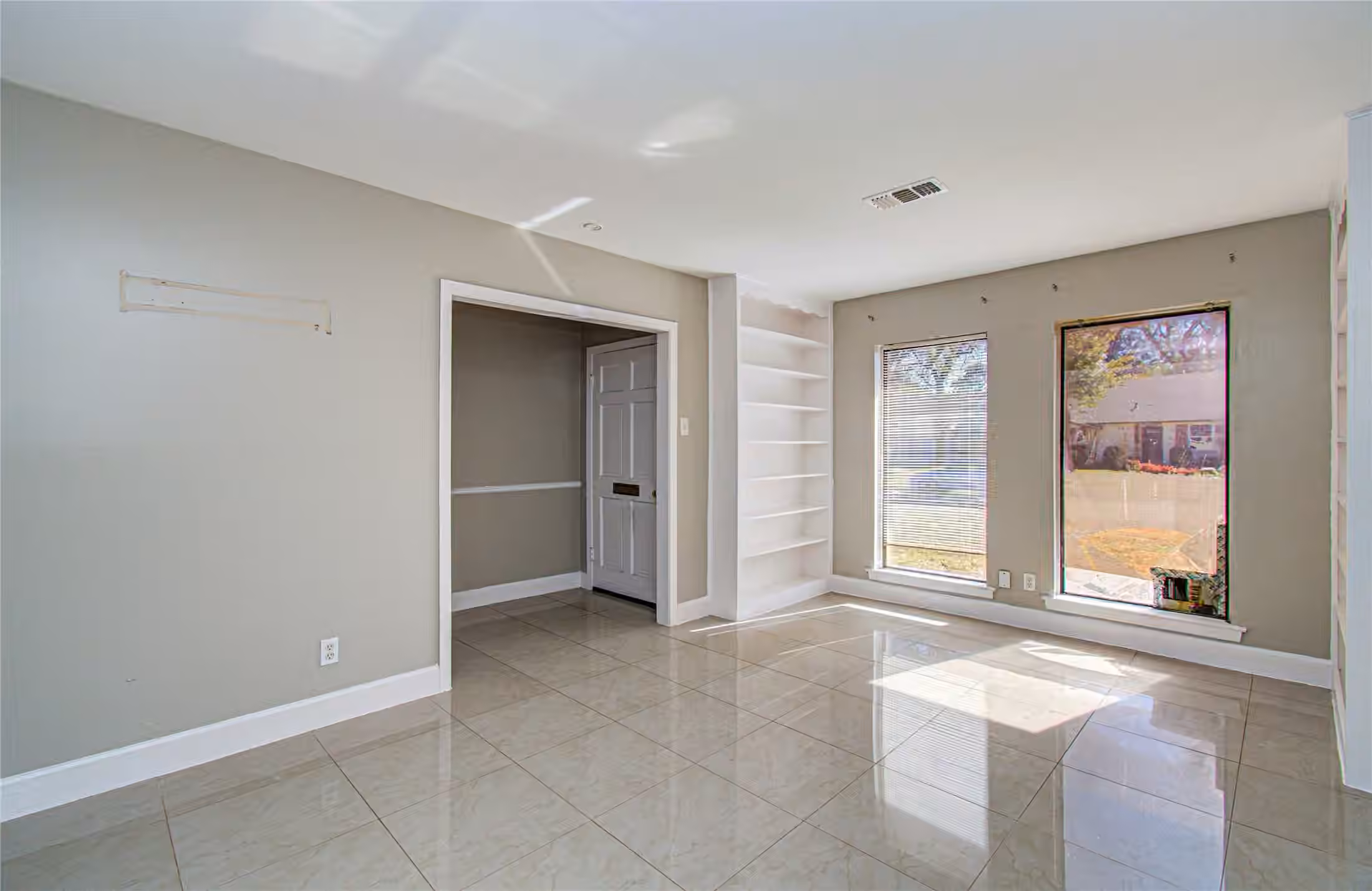 Photo 7 of 6414 Indigo Street, Houston, TX