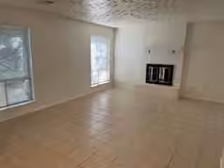 Photo 4 of 61 S Waxberry Road, The Woodlands, TX