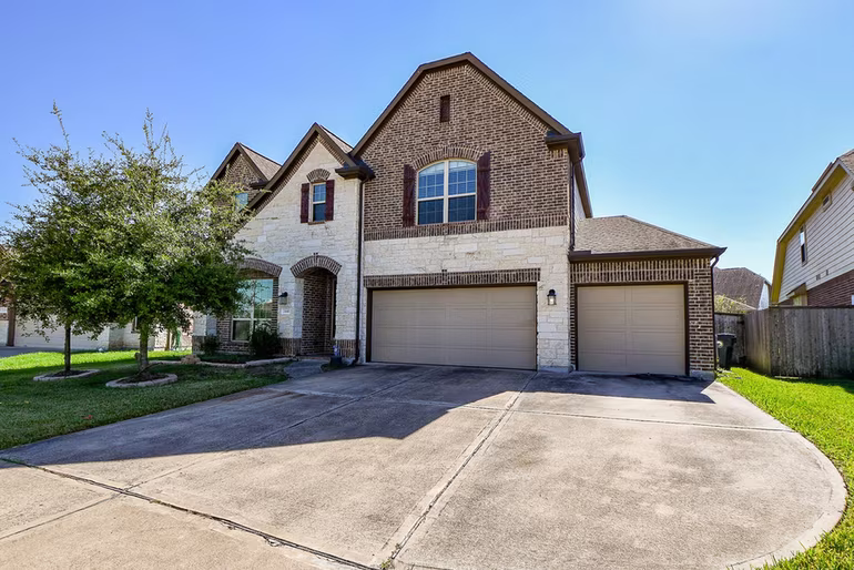 Photo of 2446 Flowering Brook Lane, Sugar Land, TX