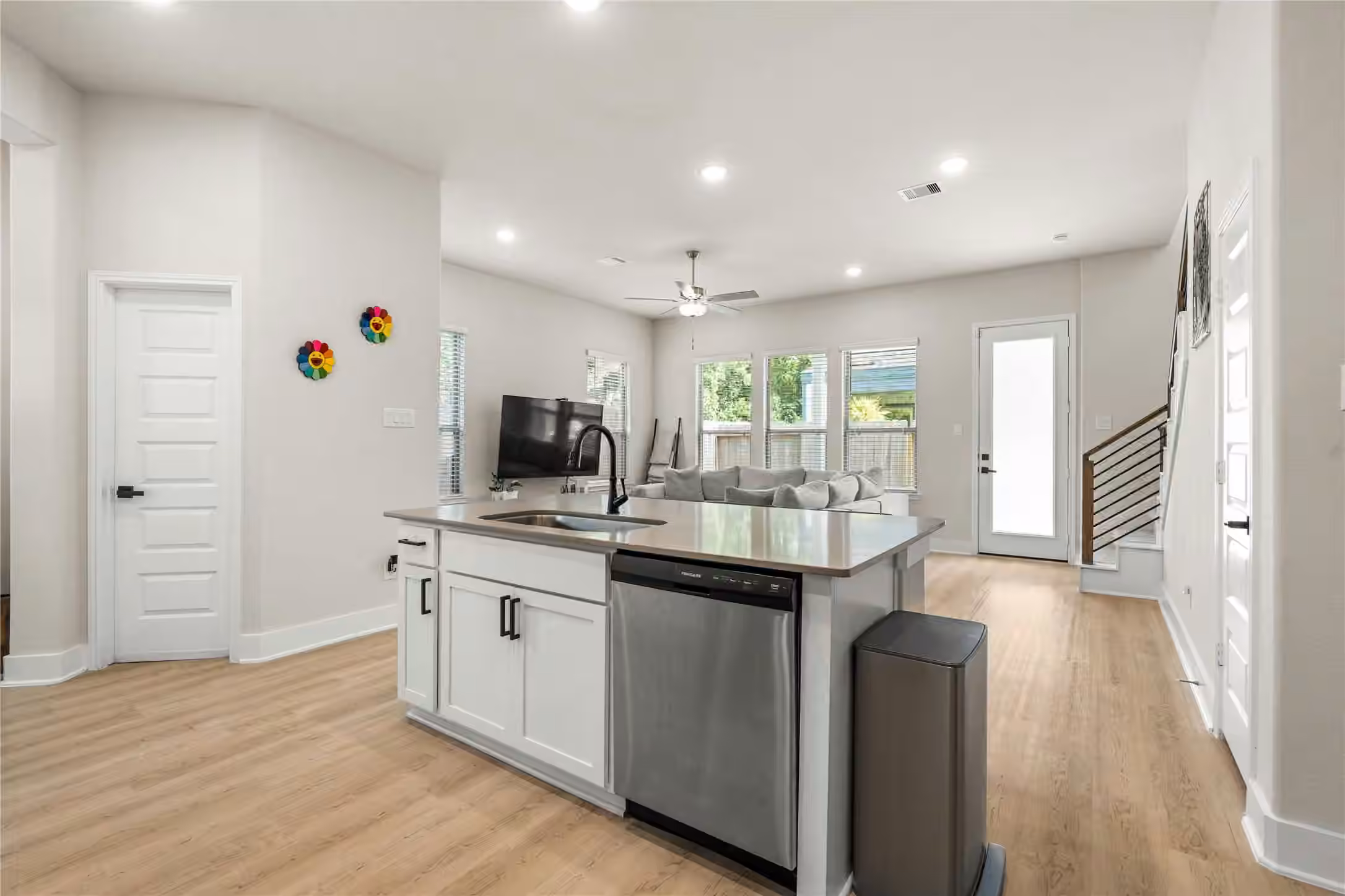 Photo 7 of 4001 Baja Lane, Houston, TX