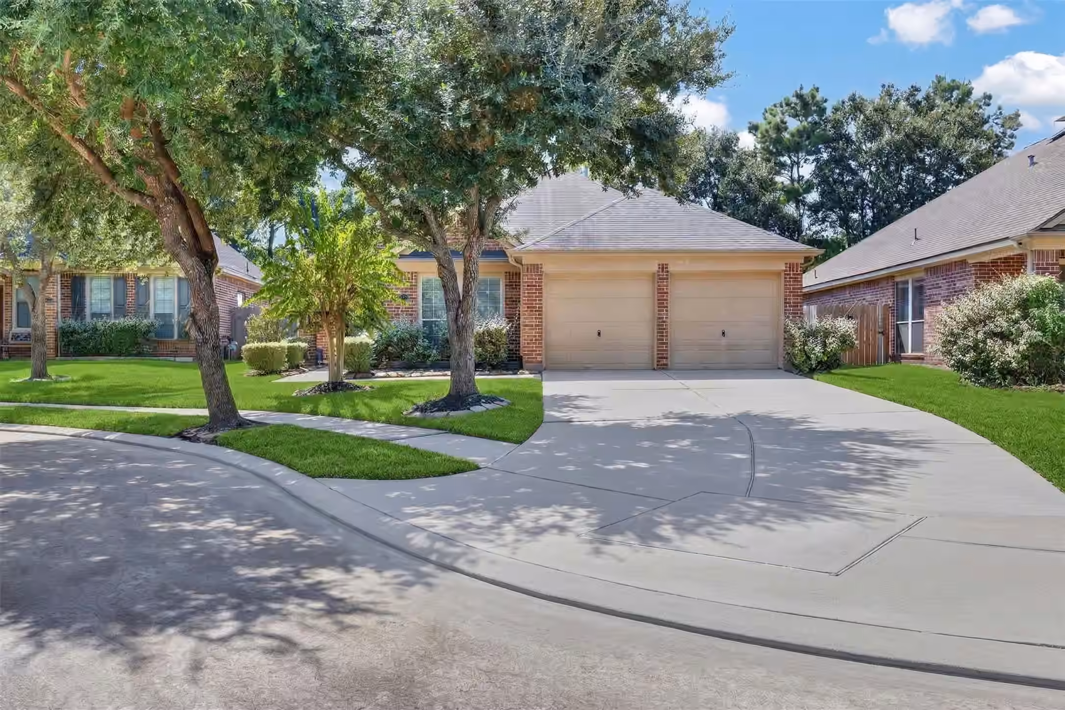 Photo 2 of 9403 Comstock Meadows Drive, Houston, TX