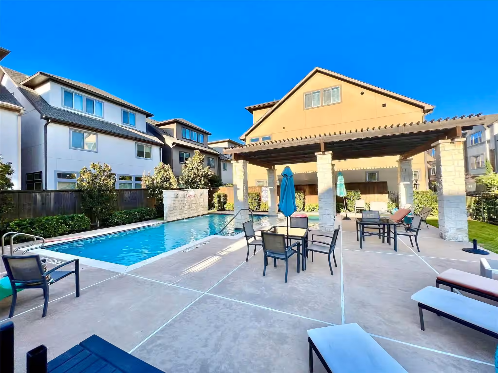 Photo 2 of 6762 Sussex Manor Street, Houston, TX